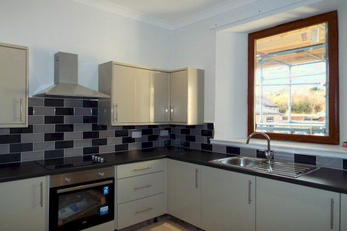 2 Bedroom Flat To Rent In Main Street, Stirling, FK7