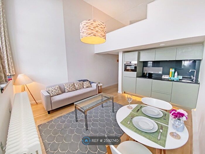 1 Bedroom Flat To Rent In Mcdonald Road, Edinburgh, EH7