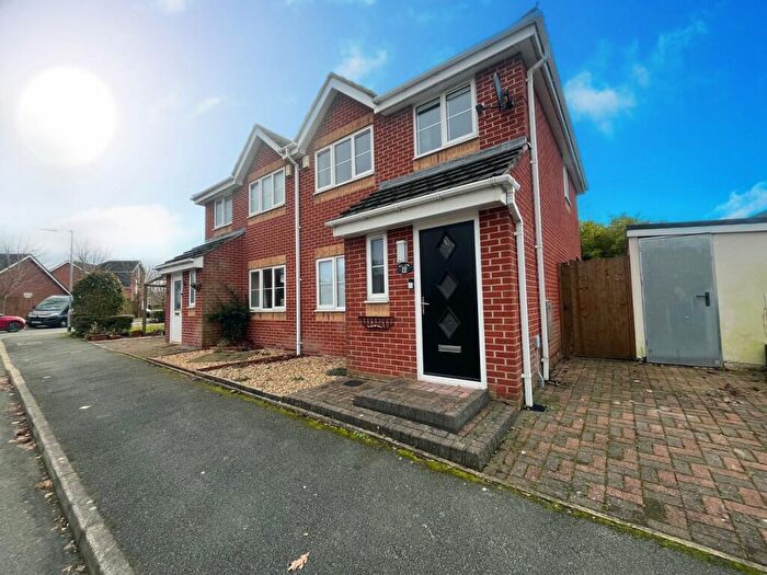 3 Bedroom Semi-Detached House For Sale In Redcedar Park, Bolton, BL2