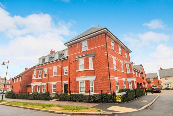 2 Bedroom Flat To Rent In A Anglia Way, Great Denham, Bedford, MK40