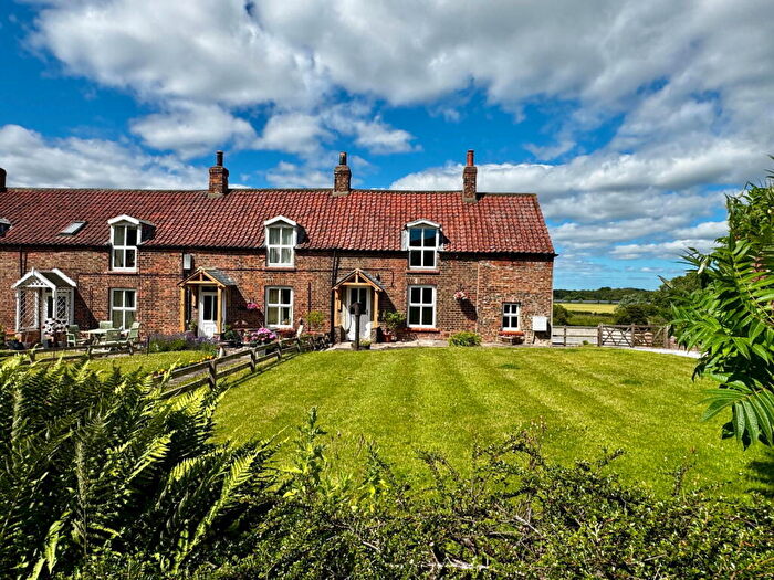 3 Bedroom End Of Terrace House For Sale In The Green, Ainderby Steeple, Northallerton, DL7