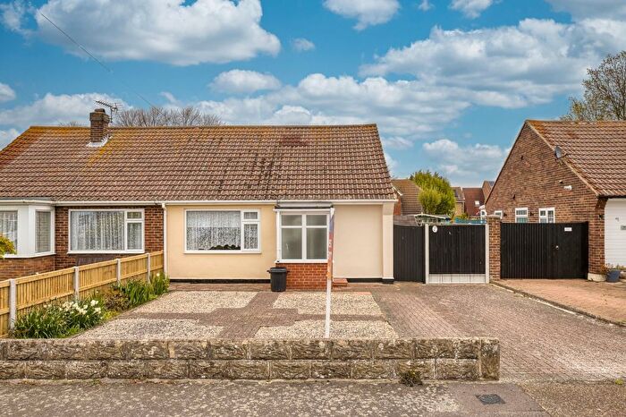 2 Bedroom Bungalow For Sale In Cedar Close, Broadstairs, Kent, CT10