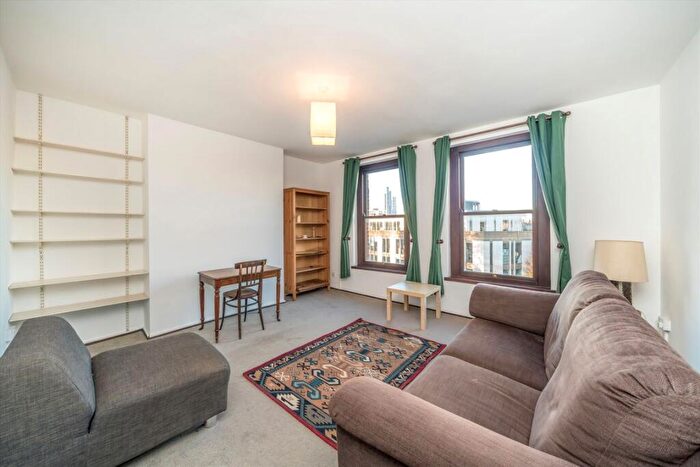 2 Bedroom Flat For Sale In Cleaver Street, London, SE11