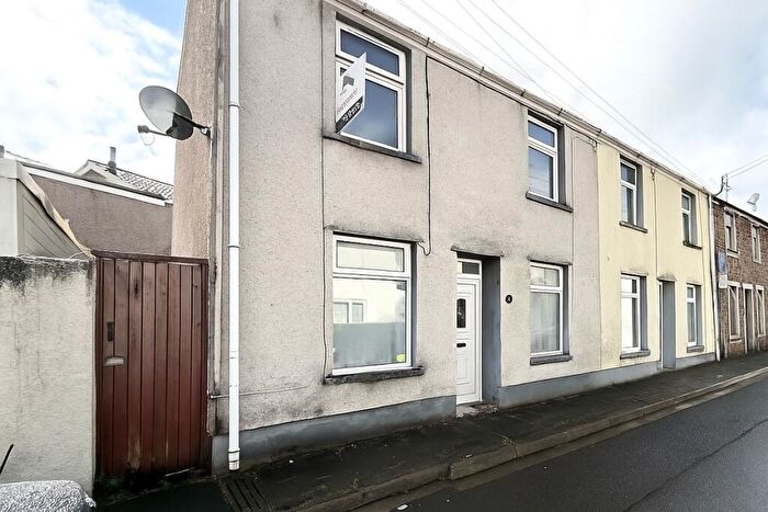 2 Bedroom Terraced House For Sale In Ynysllwyd Road, Aberaman, Aberdare, CF44