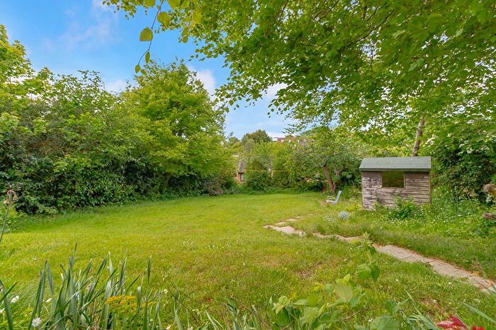 1 Bedroom Flat For Sale In London Road, Uckfield, TN22
