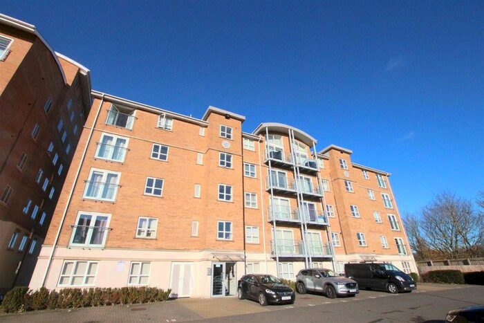 2 Bedroom Property To Rent In Lion Court, Northampton, NN4