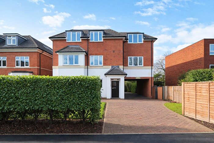 2 Bedroom Apartment For Sale In Albion Road, South Sutton, SM2