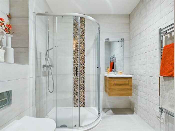 2 Bedroom Apartment For Sale In Wortley Road, Highcliffe, Christchurch, Dorset, BH23