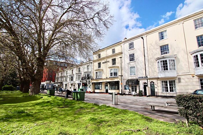 1 Bedroom Apartment To Rent In , Queens Terrace, SO14