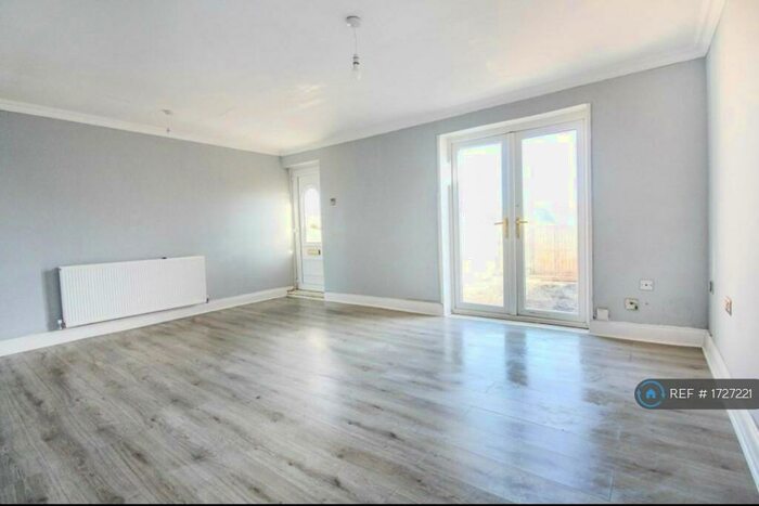 3 Bedroom Semi-Detached House To Rent In Milton Grove, Shotton Colliery, Durham, DH6