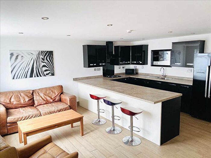 5 Bedroom Detached House To Rent In King Alfred Street, Derby, DE22