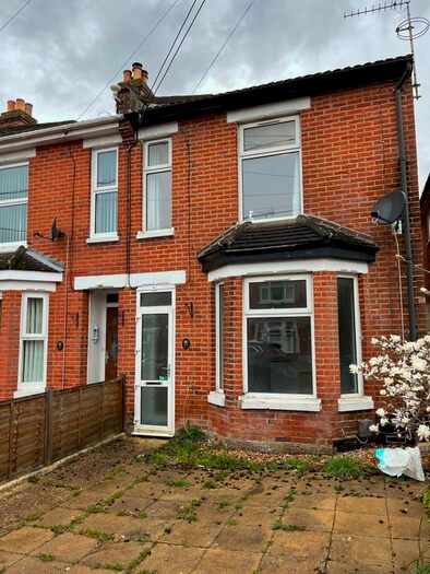 2 Bedroom Detached House To Rent In St. Marys Road, Bishopstoke, Eastleigh, SO50