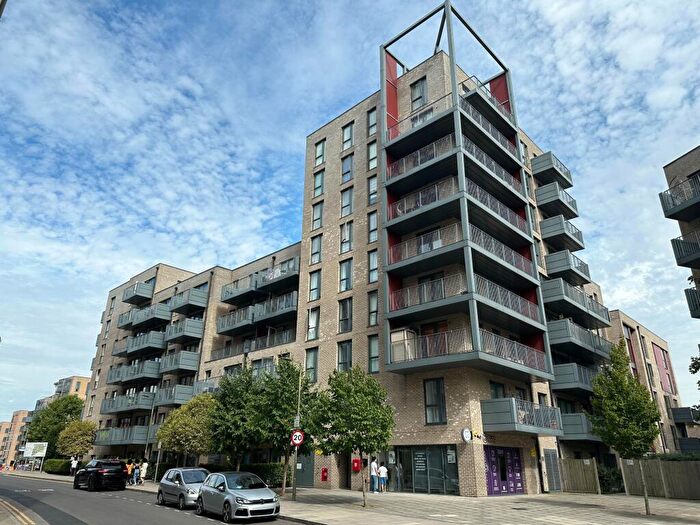 2 Bedroom Flat To Rent In Hitherwood Court, Charcot Road, London, NW9
