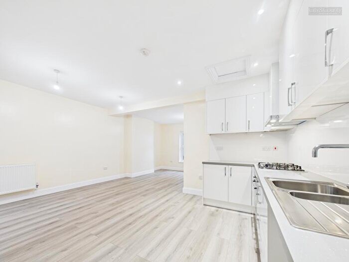 2 Bedroom Flat To Rent In Broadway, Peterborough, PE1