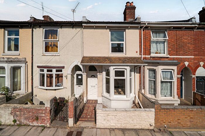 2 Bedroom Terraced House To Rent In Lynn Road, Portsmouth, Hampshire, PO2