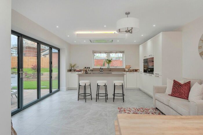 4 Bedroom Detached House For Sale In Stanion Road, Brigstock, Kettering, NN14