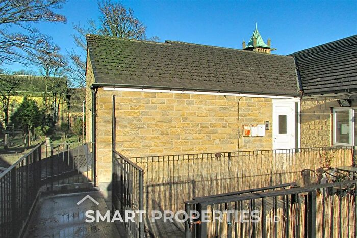 Property To Rent In Acre Street, Huddersfield, HD3