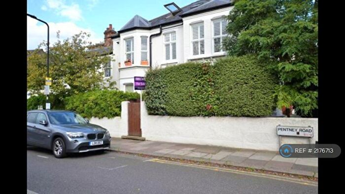 3 Bedroom Maisonette To Rent In Emmanuel Road, London, SW12
