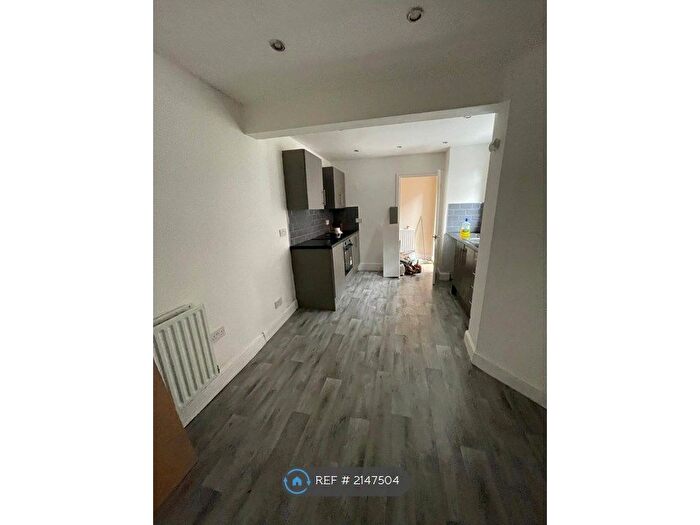2 Bedroom Flat To Rent In Marion Street, Sunderland, SR2