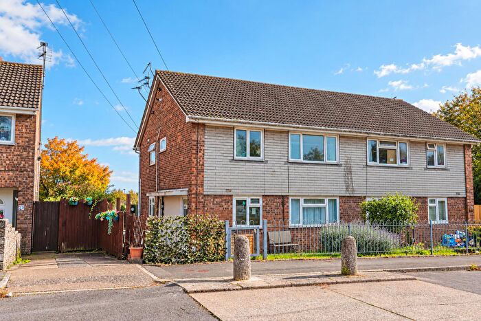 2 Bedroom Flat To Rent In Arno Road, Barry, CF63