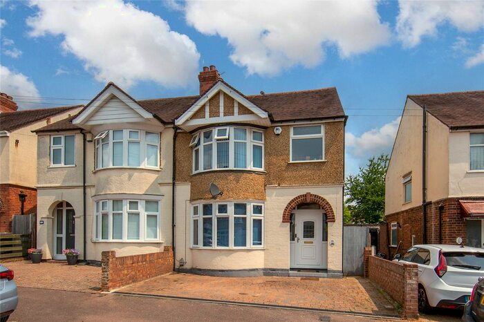 2 Bedroom Semi-Detached House To Rent In Norfolk Road, Luton, Bedfordshire, LU2