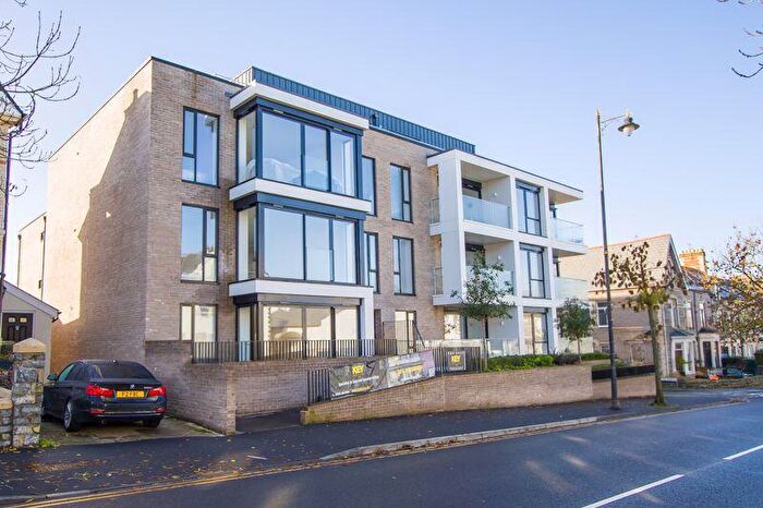 2 Bedroom Flat For Sale In Windsor Gardens, Windsor Road, Penarth, CF64