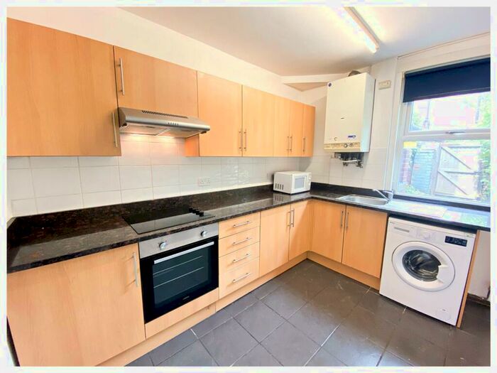4 Bedroom Terraced House To Rent In Midland Street, Highfield, Sheffield, S1