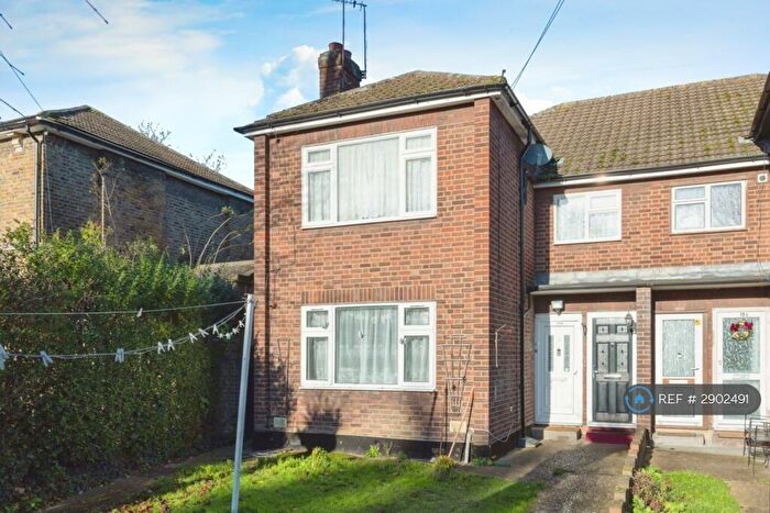 2 Bedroom Maisonette To Rent In Windsor Road, London, E7