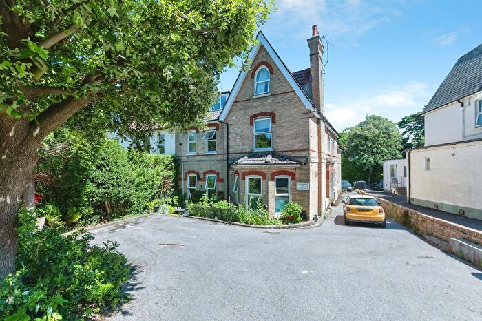 1 Bedroom Flat For Sale In Crescent Road, Bournemouth, BH2