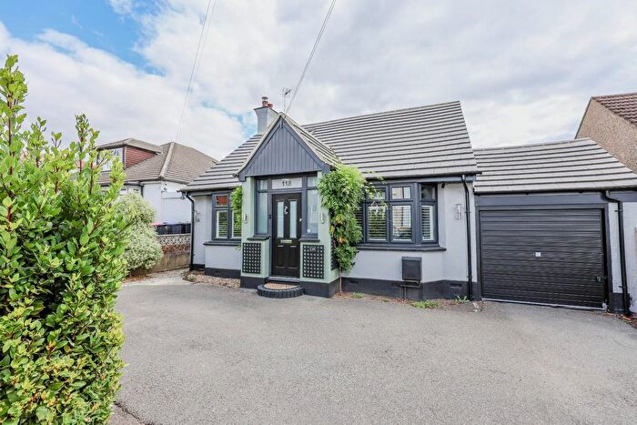 4 Bedroom Detached Bungalow For Sale In Tankerville Drive, Leigh-On-Sea, SS9