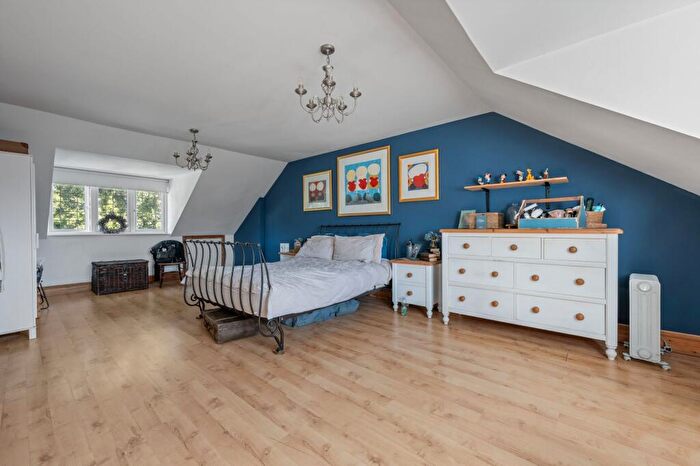 4 Bedroom Detached House For Sale In Stour Way, Christchurch, BH23