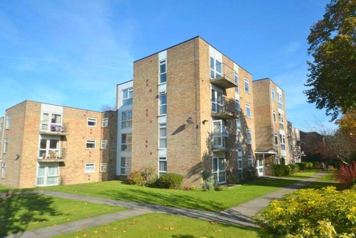2 Bedroom Apartment To Rent In Devonshire Road, Sutton, Surrey, SM2