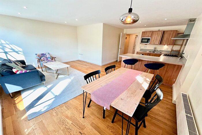 2 Bedroom Flat To Rent In Vizion, London, Epc Rating B, N7
