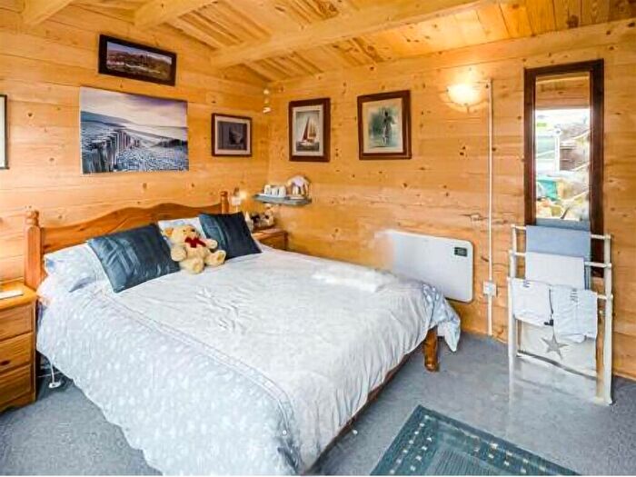 2 Bedroom Semi-Detached Bungalow For Sale In Spinney Walk, Barnham, PO22