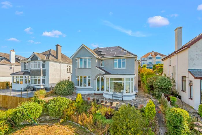 3 Bedroom Detached House For Sale In Embankment Road, Kingsbridge, TQ7