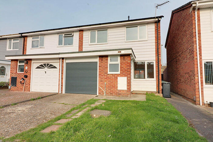 4 Bedroom Semi Detached House For Sale In St. Francis Place, Havant, PO9