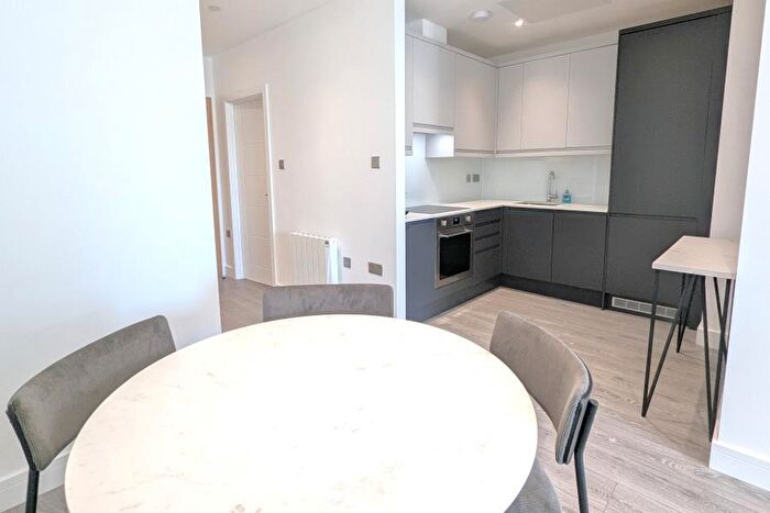 1 Bedroom Apartment To Rent In Addlestone, Surrey, KT15