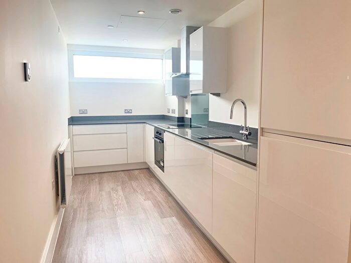 2 Bedroom Property To Rent In Lantern Court, Nottingham, NG9