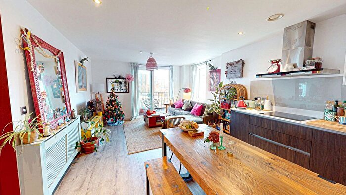 2 Bedroom Flat For Sale In Lockside Lane, Middlewood Locks, Salford, M5