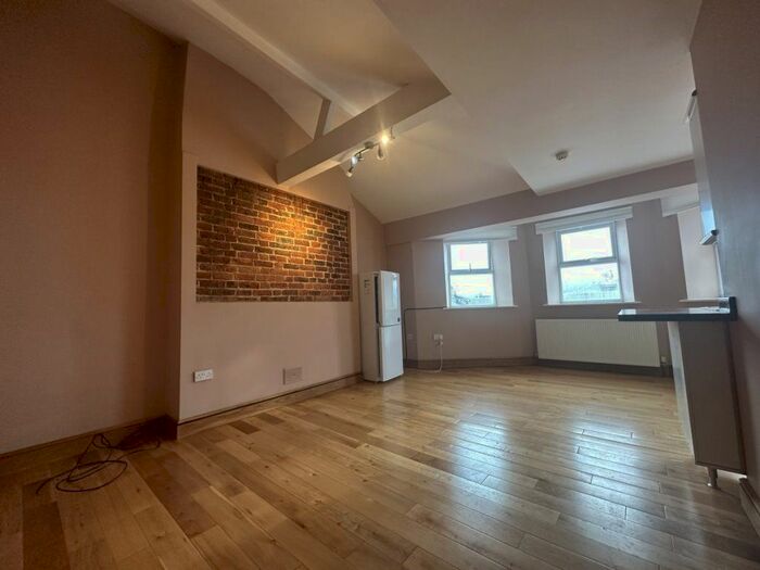 1 Bedroom Flat To Rent In Terminus Road, Eastbourne, BN21