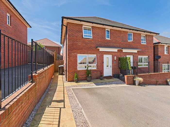 3 Bedroom Semi Detached House For Sale In Dewberry Drive, Paignton, TQ4