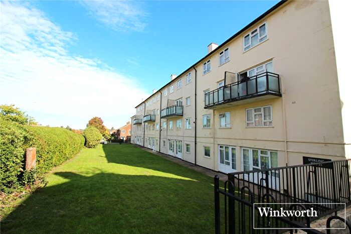 2 Bedroom Flat For Sale In Manor Way, Borehamwood, Hertfordshire, WD6