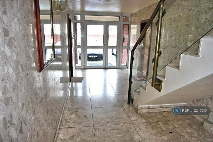 1 Bedroom Flat To Rent In Grey Friars Court, Stafford, ST16