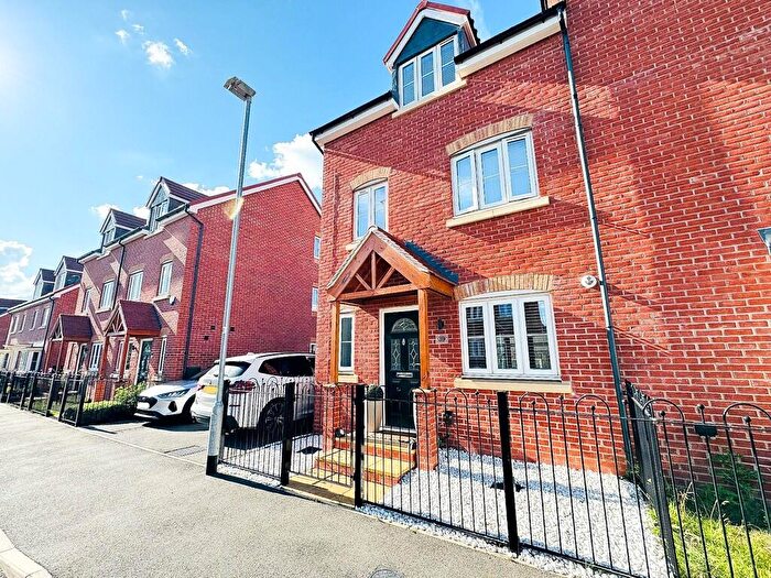 4 Bedroom Semi Detached House For Sale In Field Farm Way, Stapleford *** Part Exchange Considered***, NG9