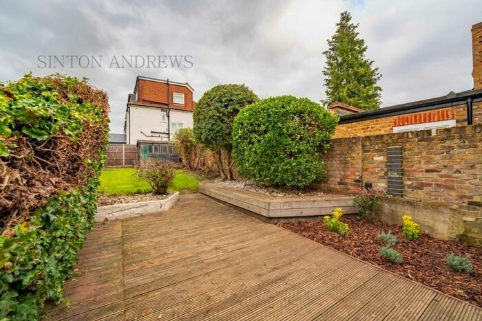 3 Bedroom Terraced House To Rent In St Margarets Road, Hanwell W7