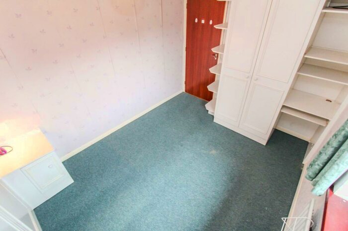 2 Bedroom Detached Bungalow For Sale In Pasture Close, Heywood, OL10