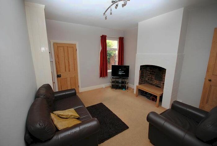 3 Bedroom Flat To Rent In Caldwell Street, Loughborough LE11