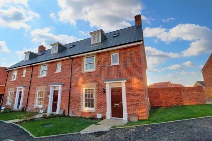 3 Bedroom End Of Terrace House To Rent In Onehouse Way, Stowmarket, IP14