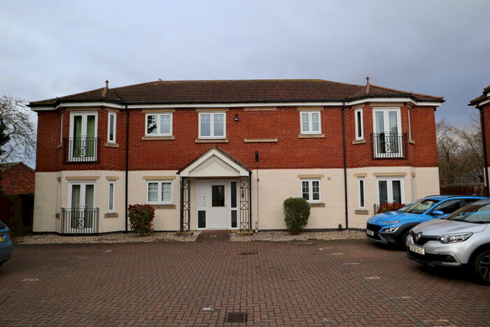 2 Bedroom Flat To Rent In Western Avenue, Bracebridge Heath, LN4