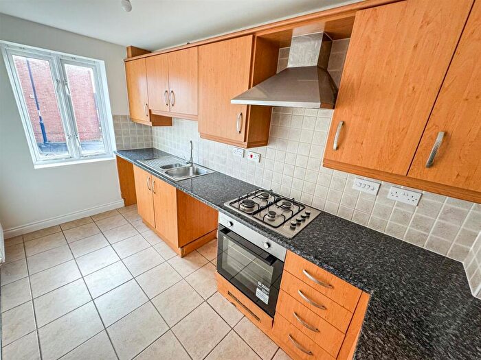 3 Bedroom Terraced House For Sale In Packwood Close, Daventry, NN11